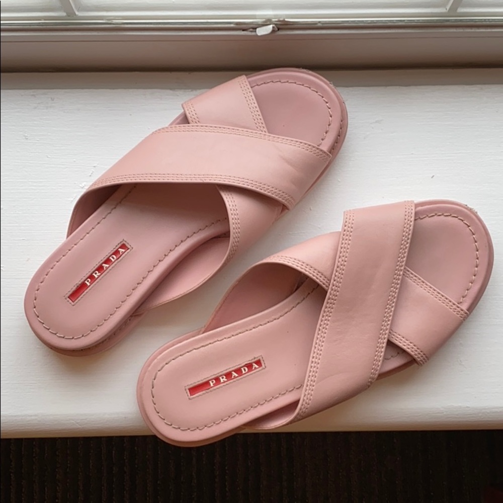 PRADA pink leather slides. Size 39 Authentic